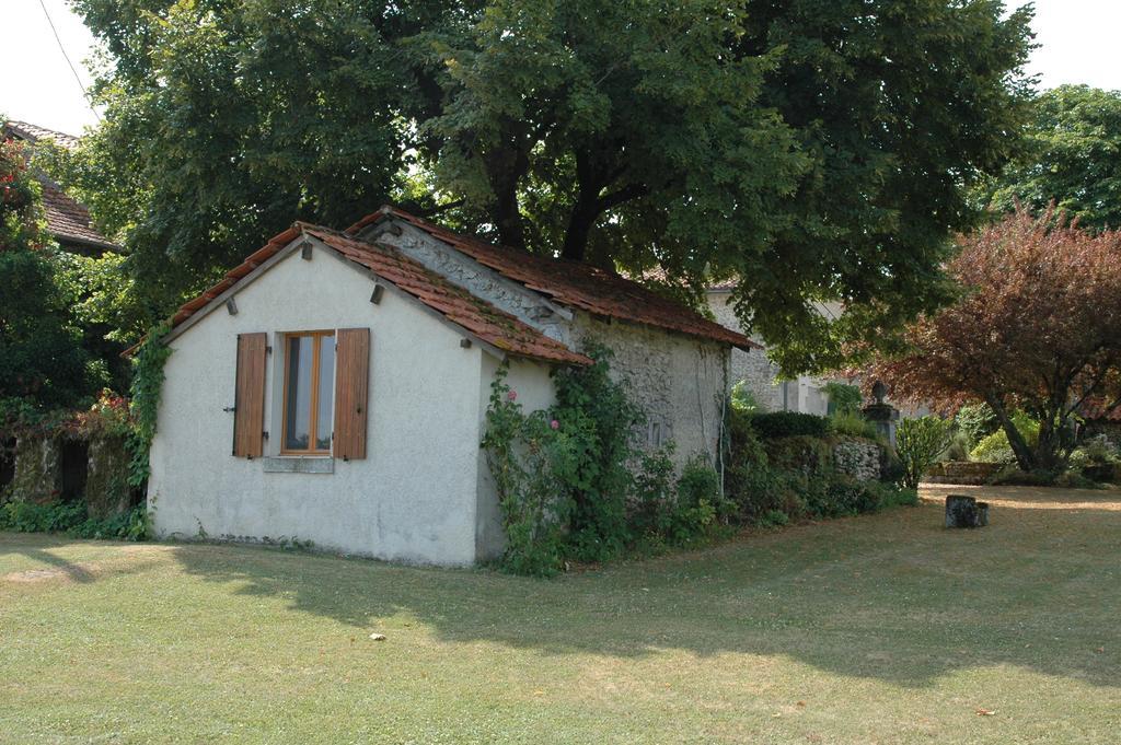 La Lunaire Bed & Breakfast Verteillac Ruang foto