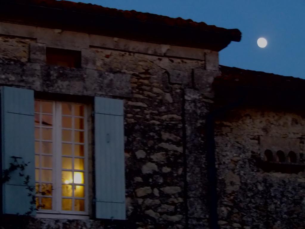 La Lunaire Bed & Breakfast Verteillac Ruang foto