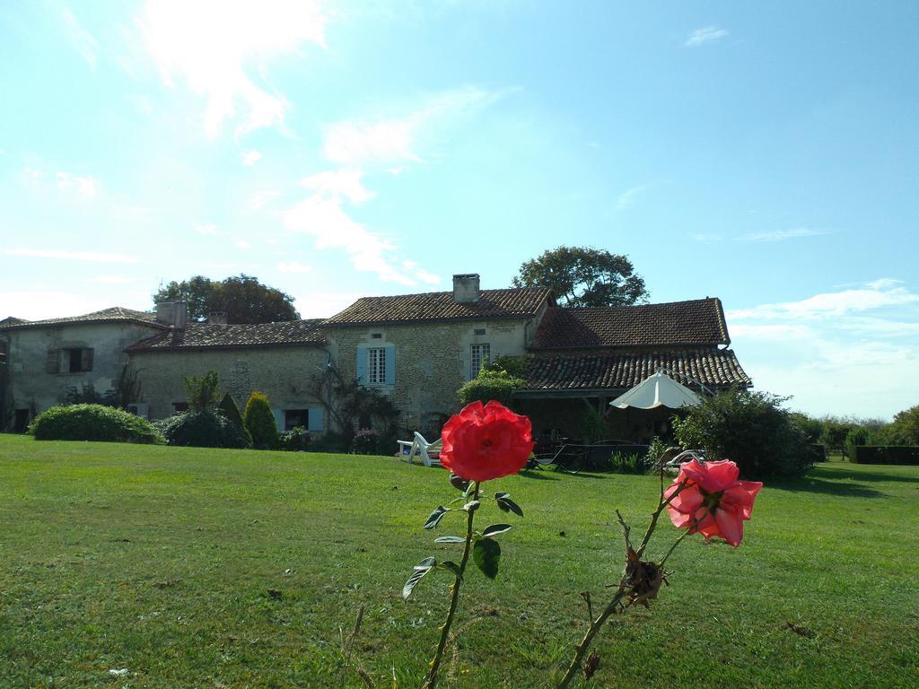 La Lunaire Bed & Breakfast Verteillac Bagian luar foto